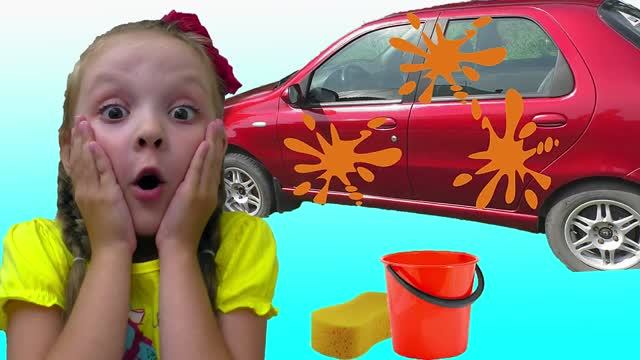 Лиза с папой моют машину / Веселая детская песенка / Видео для детей