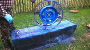 Катушка для поливочного шланга из диска и ступицы. Легко!