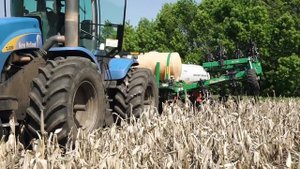 Внесение безводного аммиака в почву