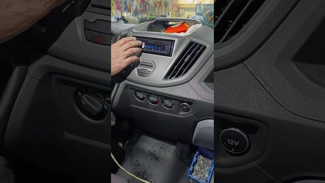 Автозвук и камера заднего вида в форд транзит смотреть онлайн