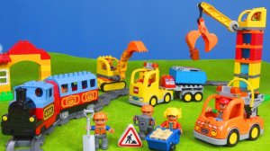 Экскаваторы, грузовики, поезда, краны и игрушечные машинки LEGO DUPLO для детей