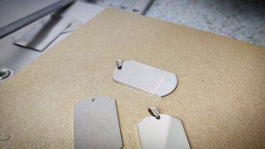 Цветная гравировка на подвижном столике от подписчика