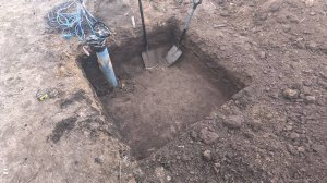 Нужно выкопать 1000 таких ЯМ чтобы купить ДОМ. Это ПЕРВАЯ.