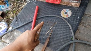 Пресс своими руками для замятия окончания. Креативная урна и крош