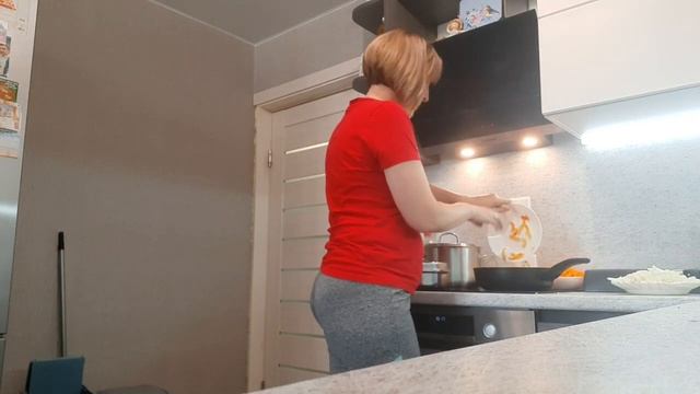 Обновила стрижкуГотовимся к школеРецепт фунчозыВместо утюга мои руки