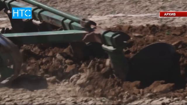 Сотрудники МЧС борются с природной стихией вручную? / 15.03.18 / НТС