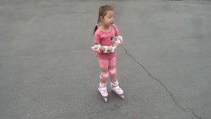 Учимся кататься на роликовых коньках