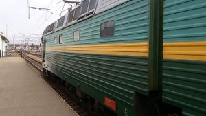 ЧС8-051 прицепляется к поезду №88 Смоленск - Санкт-Петербург