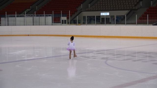 Айару БАХЫТЖАН 2015гр 3 место Юный фигурист Дебют смотреть онлайн