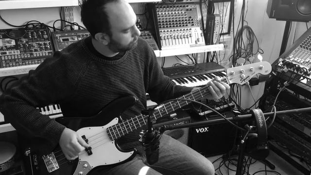 Palestino 100 Años (Canción Oficial) - Diáspora Trío Feat. Wassim Qassis & Tamer Al Sahouri смотреть онлайн