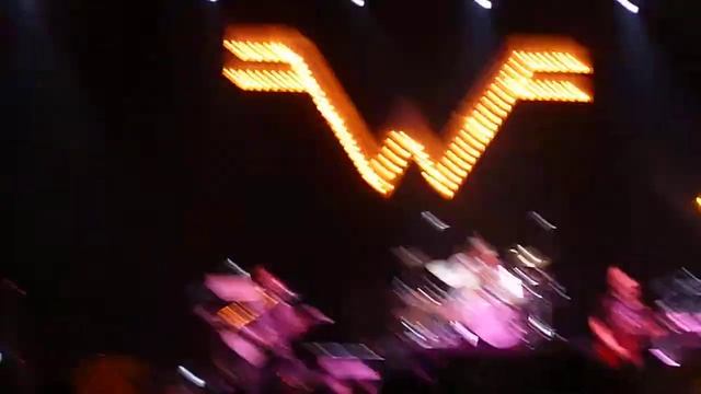 Weezer - Beverly Hills (live) смотреть онлайн