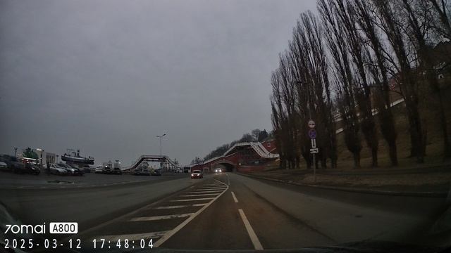 Строительство ледовой трассы на Чкаловской лестнице, 12.03.25