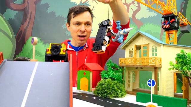 Шоу Той Мастер - Человек Паук против Носорога укравшего золото! Супергерои в видео для мальчиков смотреть онлайн