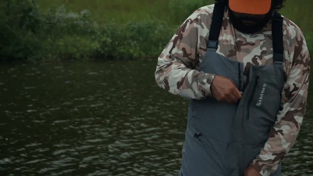 2023 Simms Challenger Rain Suit & Gear смотреть онлайн