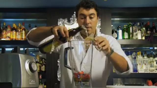 How to make a cocktail with MIDORI liqueur. "red corvette" смотреть онлайн