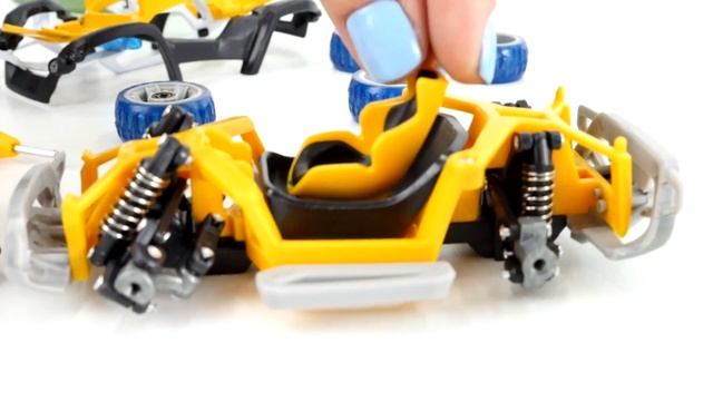 Щенячий Патруль собирает гоночный автомобиль - Игры в конструктор