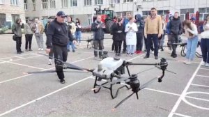 Презентация агродронов в сх институте, г. Курск. Видео 1.