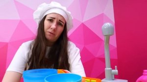 Проверка кафе Барби! Игры в куклы для девочек