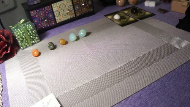 Есть ли на человеке Негативное Магическое воздействие??  1й Вар. ТАРО