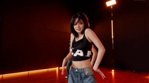 LE Sserafim "HOT" Dance Practice (Moving ver.)
