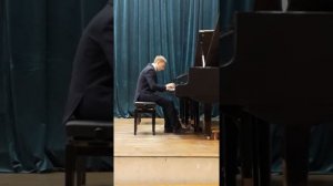 Г. Свиридов "Музыкальный момент". Исп. Чернявский Марк