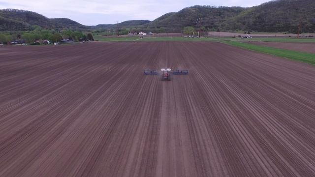 Case 340 Kinze 3800 DJI Inspire 1 смотреть онлайн