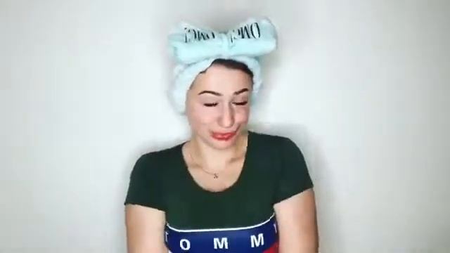 "GASTON" Shooting Star Eye Gel Patch смотреть онлайн