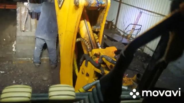 29.10.2020.7часов работы. Jcb3cx 2001 года выпуска. Россия Мурманск. Копание ям смотреть онлайн