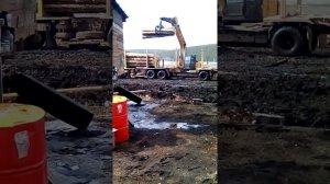 погрузка лесовоза