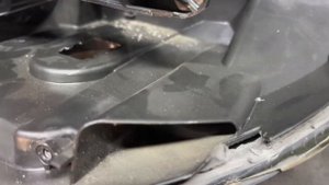 BMW X1 e84 - ремонт фар, замена линз, диодные Expression Drive