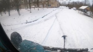 Трактор МТЗ-80.Чистим первый снег.