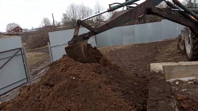 Эо ЮМЗ копаем подвал смотреть онлайн