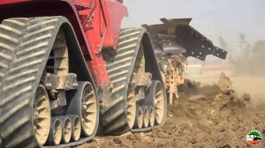 Case-IH Quadtrac 620 | MORO Aratri XFS 6 APW
