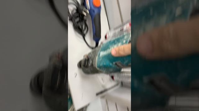 Makita 2470