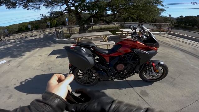 Who Would ACTUALLY Buy This Motorcycle..? смотреть онлайн