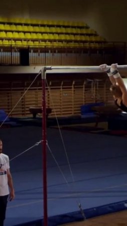 урок! #acrobat #jump #акробатика #gymnast #гимнастка #прыжок #воздушныегимнасты #bars       #trick