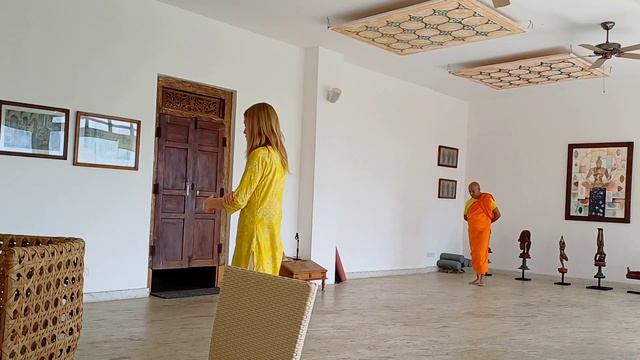 Лекция буддийского монаха Бханте Чандима в Веллигаме (Шри-Ланка) смотреть онлайн