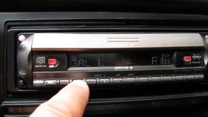 SONY CDX R-3350EE