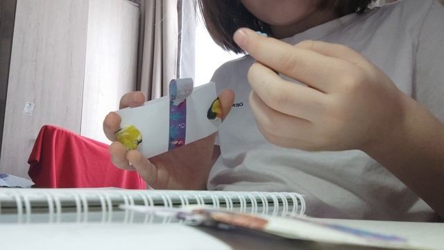 распаковка бумажных коллекций