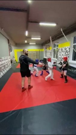 Обмен опытом ч. 2 #рукопашныйбой vs #muaythay #shorts #тренировка #спортдети #заруба
