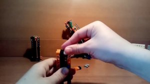 Как сделать автоматический пистолет из Лего без электрики с магазином!!!