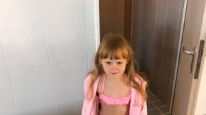 УТРО МИРОСИ И ЗЛАТЫ! ЕДЕМ С РУСАЛОЧКАМИ В БАССЕЙН! СЕСТРЕНКИ ШОУ