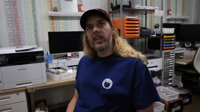 Pourquoi ils ont gelé ma carte de crédit смотреть онлайн