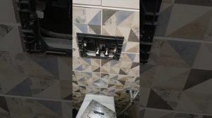 Если вдруг вода бежит в инсталляции (туалет)