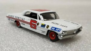 Модель автомобиля 1:64 Cotton Owens No 6 Pontiac Racing Collectables Legend Series 1962