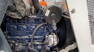 Экскаватор-погрузчик BORUS BR 840 (работа двигателя)