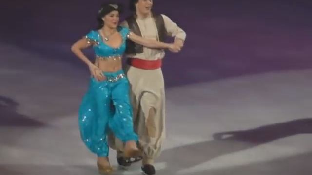 Disney On Ice celebrates 100 Years of Magic | Jasmine & Aladdin