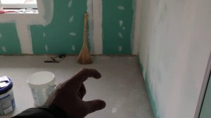 Как не дорого сделать плинтус скрытого монтажа.