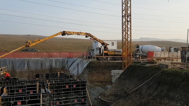 Turnare beton in Pereti Bunker Medisprof Cluj Napoca смотреть онлайн