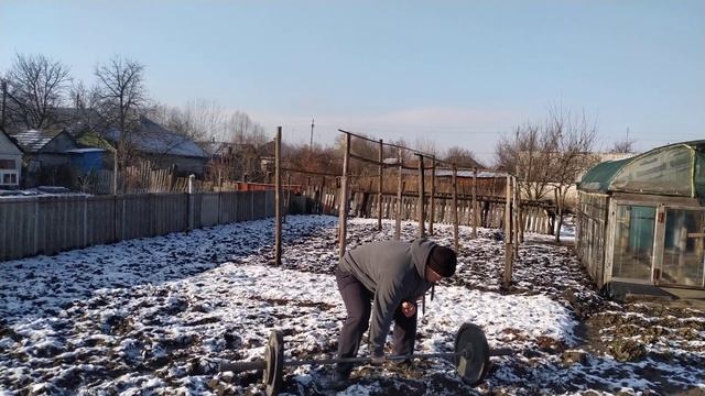 Зима огород рывок штанги 60 кг одной рукой ниче особенного просто отдых
